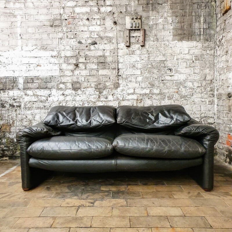 Vintage black leather Maralunga sofa by Cassina