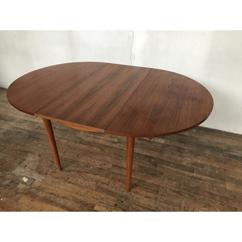 Vintage Scandinavian teak round table, 1960-1970 