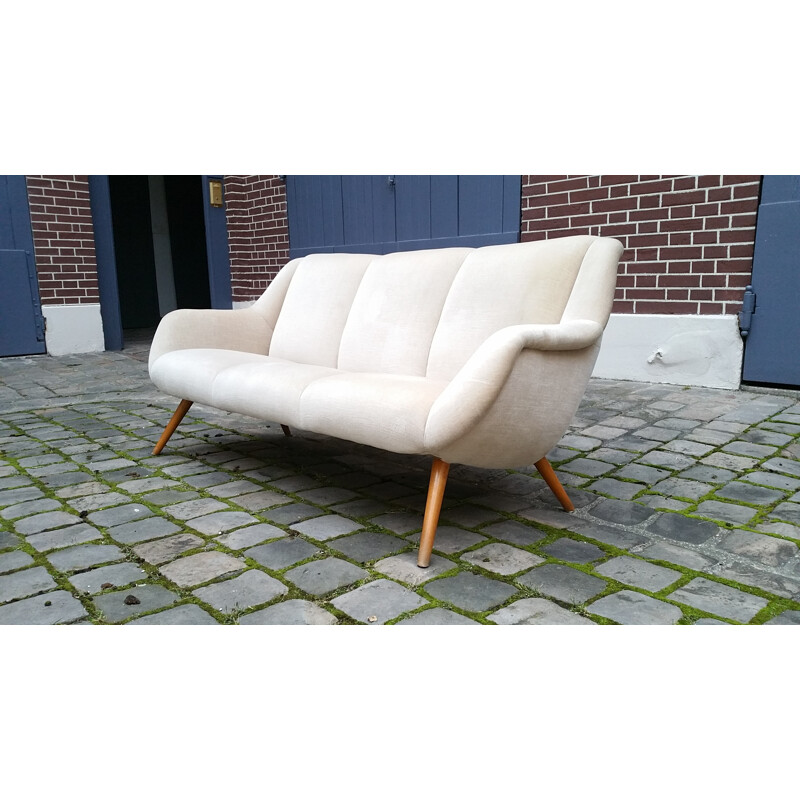 Vintage velvet 3-seater sofa with teak legs, 1950