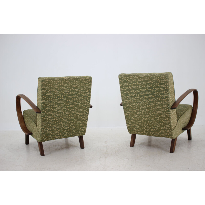 Vintage pair of armchairs by Jindřich Halabala, 1950