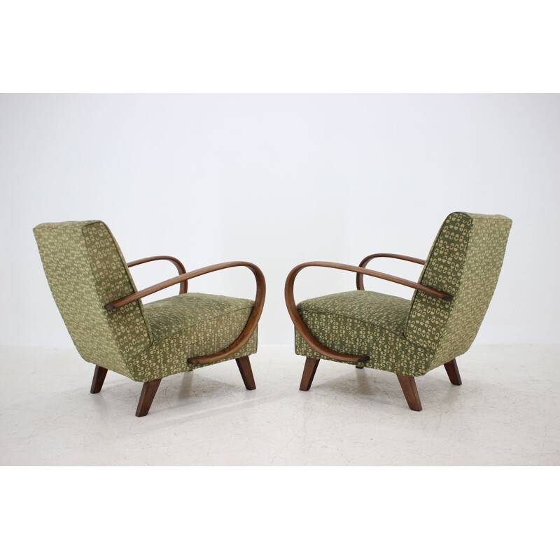 Vintage pair of armchairs by Jindřich Halabala, 1950