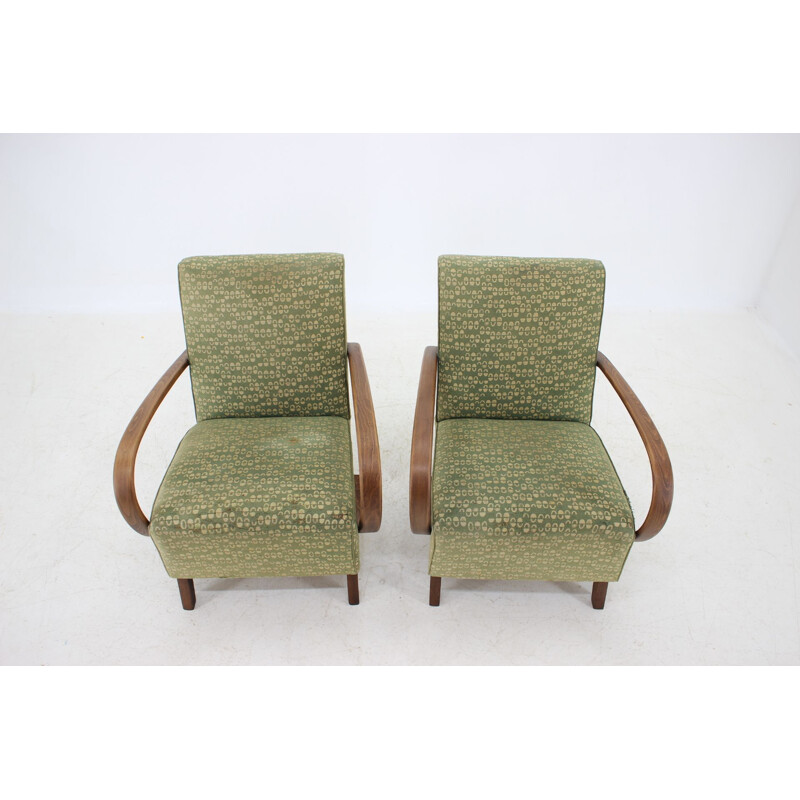 Vintage pair of armchairs by Jindřich Halabala, 1950