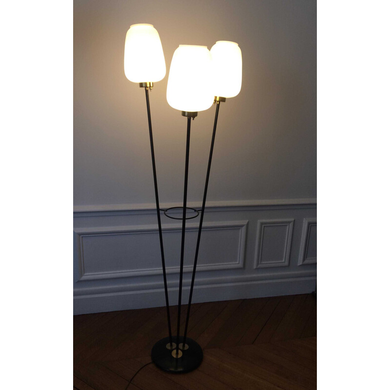 Lampadaire italien vintage avec opaline, 1960