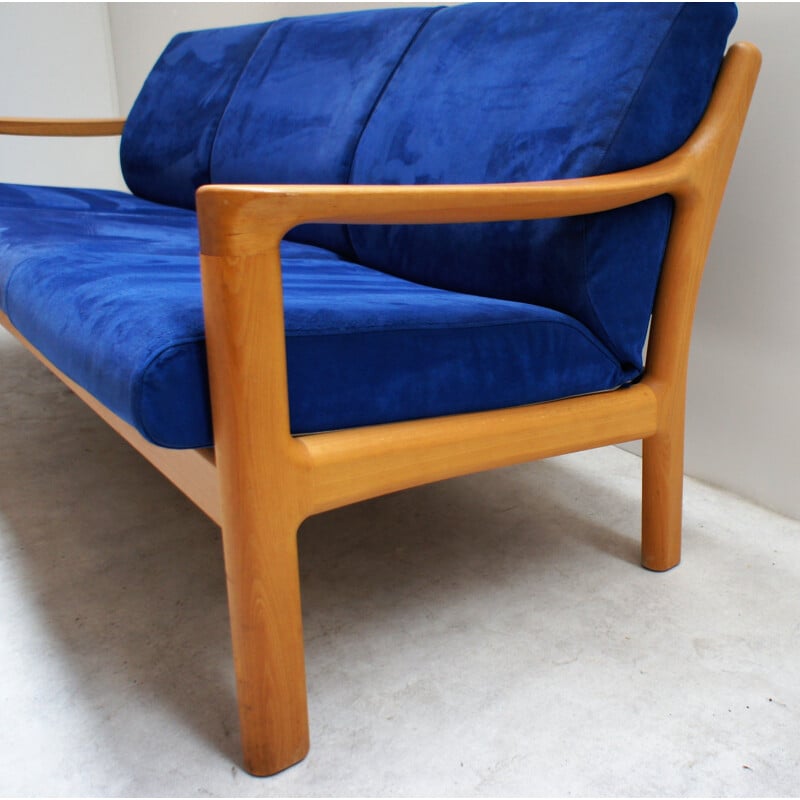Canapé scandinave vintage en bois naturel et tissu
