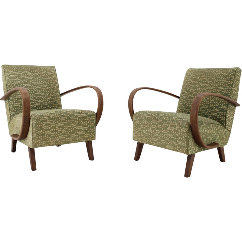 Vintage pair of armchairs by Jindřich Halabala, 1950