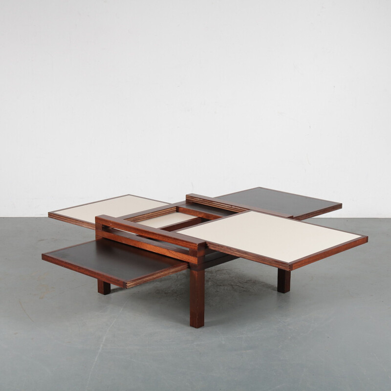 Versatile coffee table designed by Bernard Vuarnesson, manufactured by Belatto in Italy 1980s 