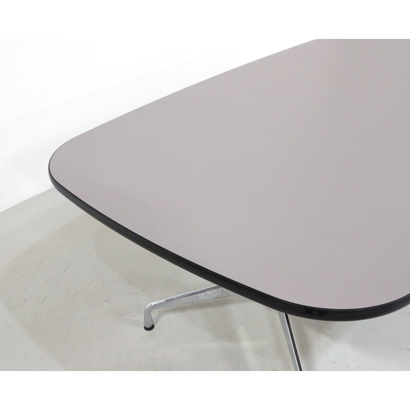 Table à repas ou de conférence modele "Segmented" par Charles et Ray Eames pour Vitra