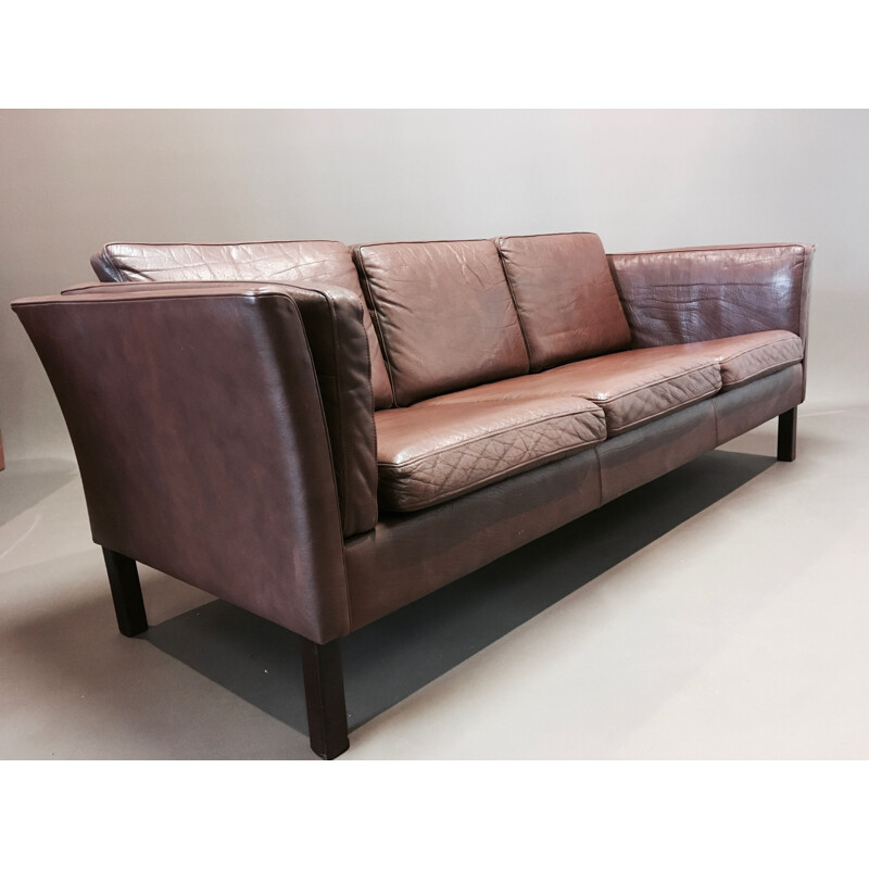 3-seater vintage brown leather sofa Scandinavian design