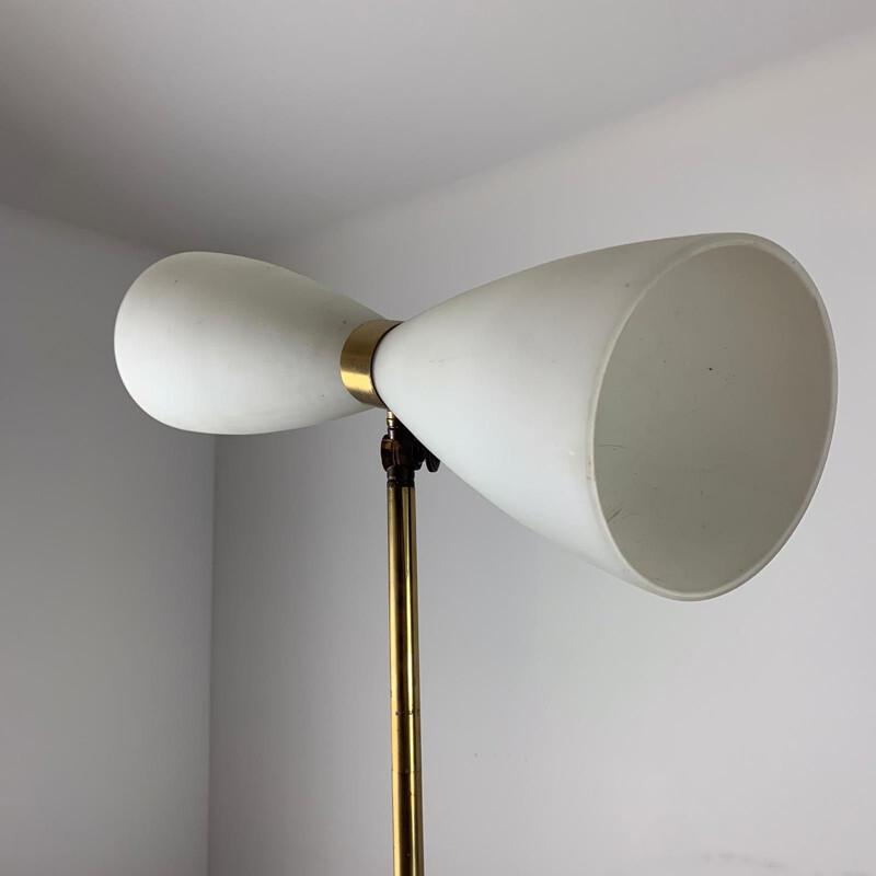 Vintage Stilnovo lamp in opaline, glass and brass