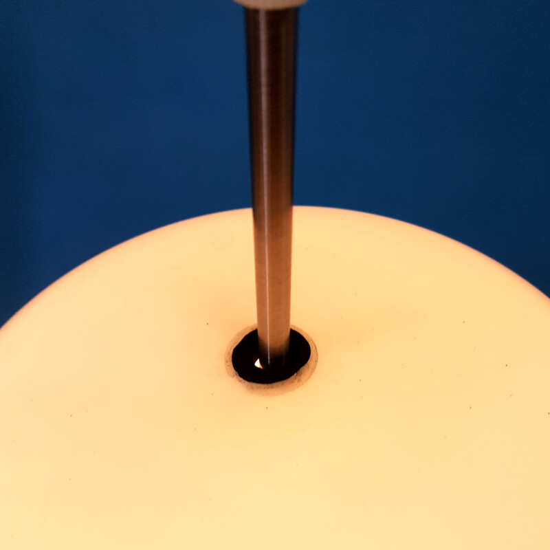 Lámpara de suspensión opalina vintage de Philips, Países Bajos 1960