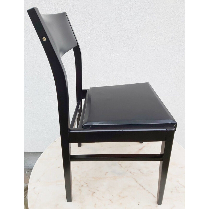 Suite de 12 chaises vintage en similicuir laqué noir, 1970