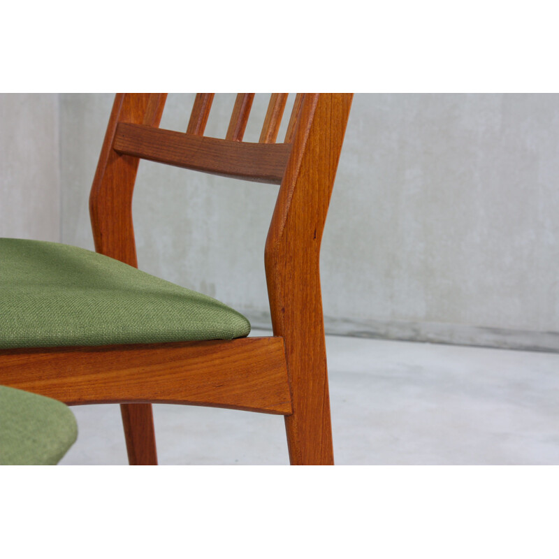 Set of 8 Vintage Danish Dining Chairs, 1960