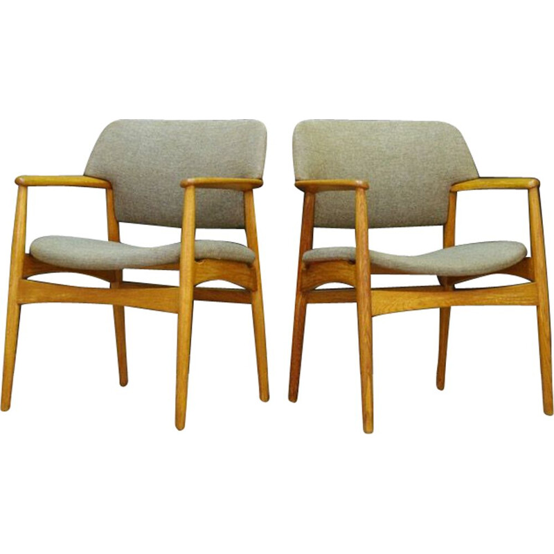 Vintage armchairs in grey fabric by Fritz Hansen