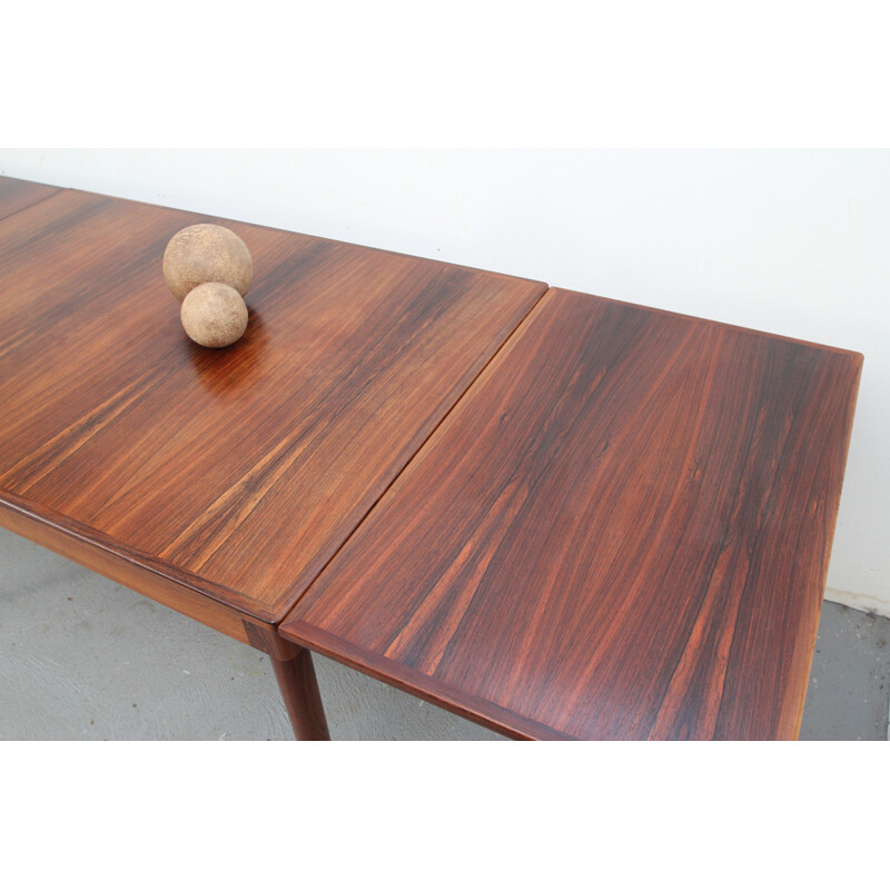 Möller Design Scandinavian extensible dining table in rosewood, Niels O. MOLLER - 1960s