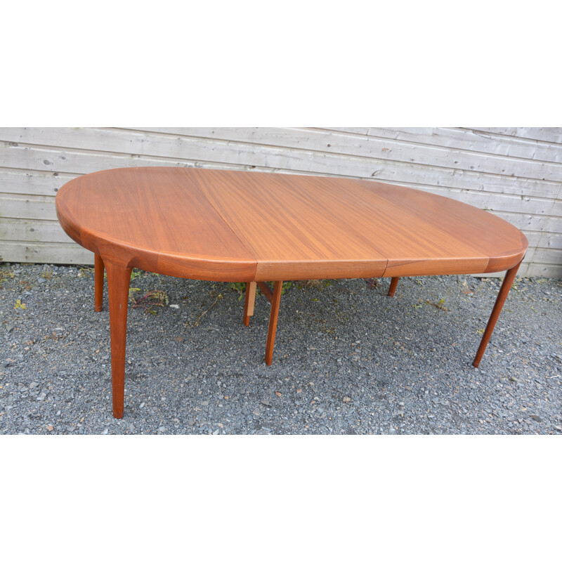 Extendable Faarup circular table in teak, Ib KOFOD-LARSEN - 1960s