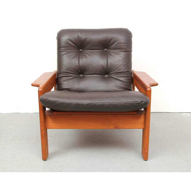 Scandinavian vintage armchair in dark brown leather and teak for ECM Möbler, Denmark 1970