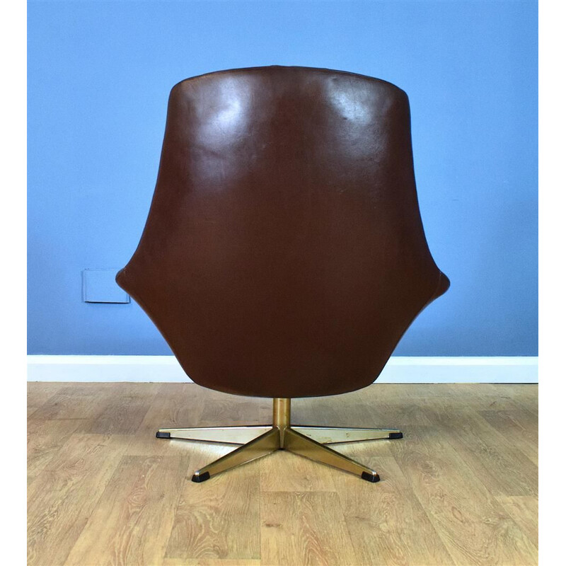 Vintage "Pirouette" brown leather armchair by Henry Walter Klein from Bramin