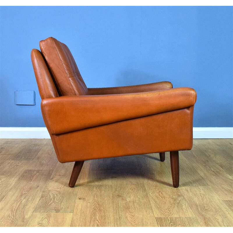 Vintage tan leather armchair by Skippers Mobler, 1960s