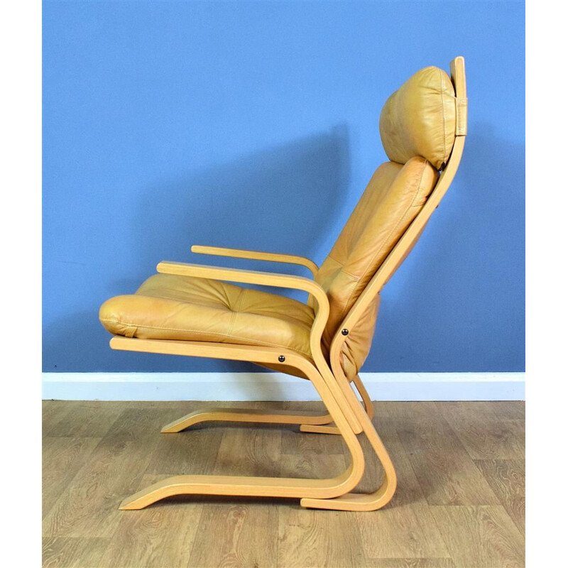 Vintage "Kengu" Caramel Leather armchair by Elsa & Nordahl Solheim from Rybo Rykken