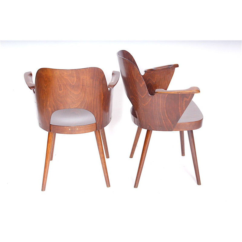 Paar vintage houten fauteuils van Oswald Haerdtl