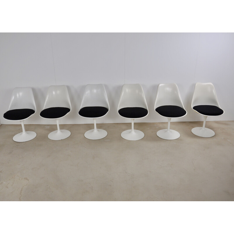 Set of 6 Tulip dining chairs by Eero Saarinen, 1970