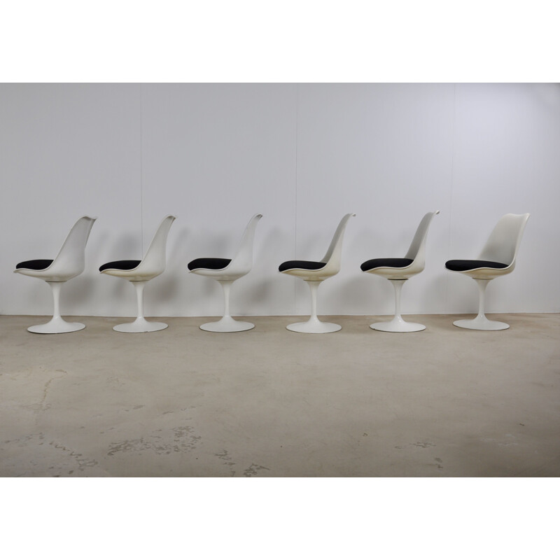 Set of 6 Tulip dining chairs by Eero Saarinen, 1970