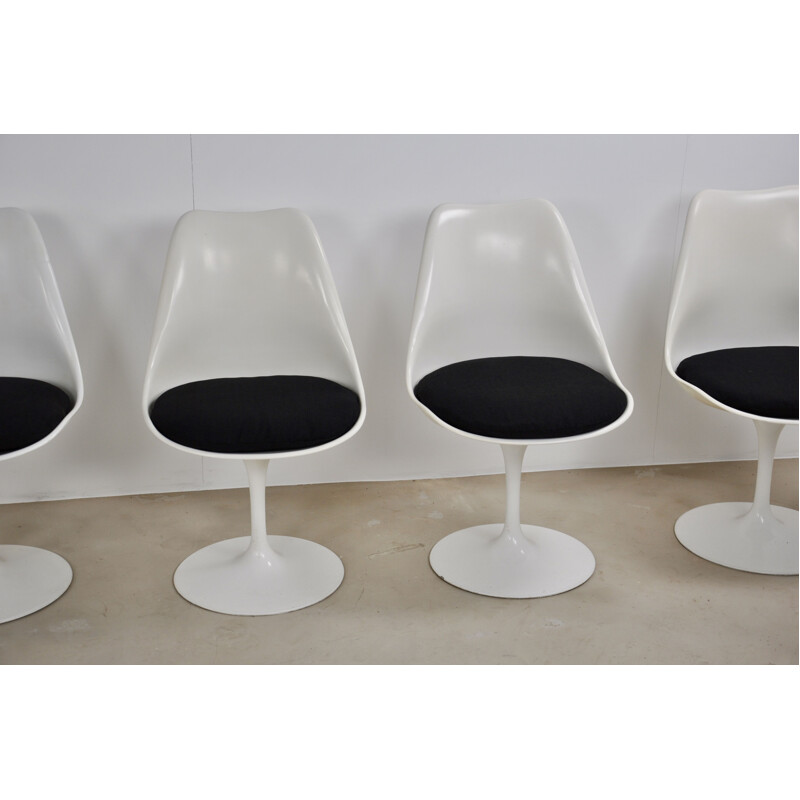 Set of 6 Tulip dining chairs by Eero Saarinen, 1970