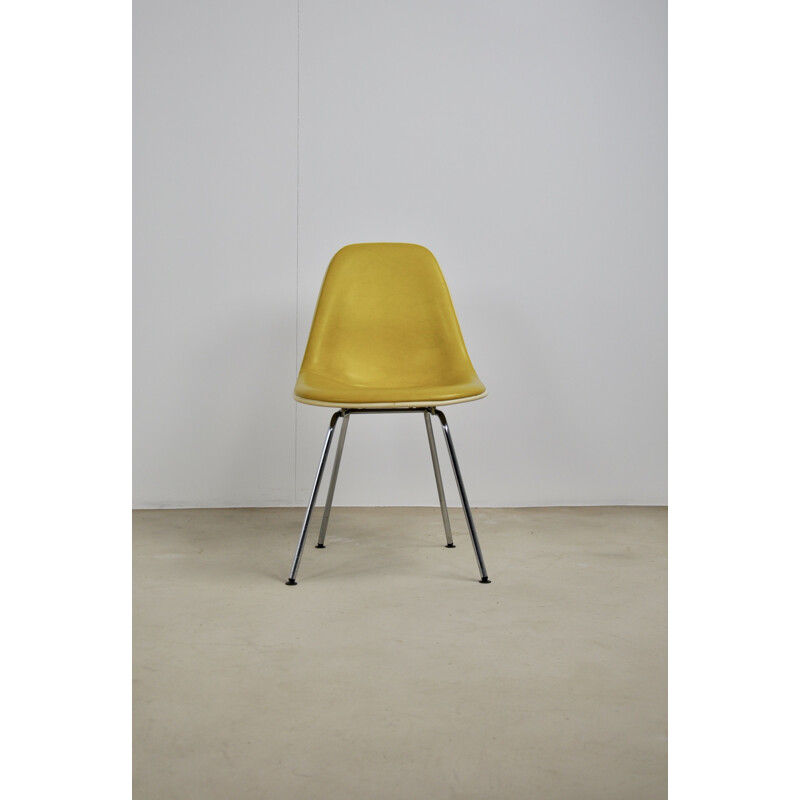Vintage chair by Charles and Ray Eames for Herman Miller, 1970s