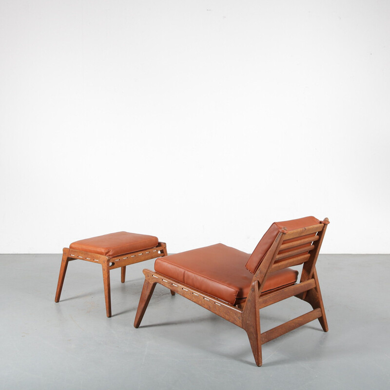 “Hunting Chair” with stool by Uno & Osten Kristiansson, Sweden 1950