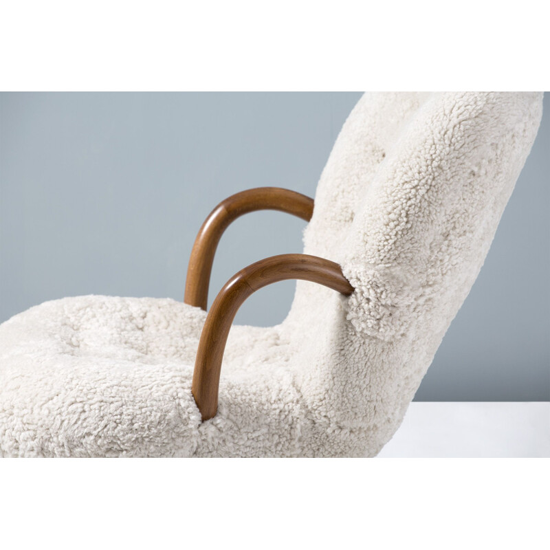 Paire de chaises vintage en peau de mouton, Philip Arctander  1950