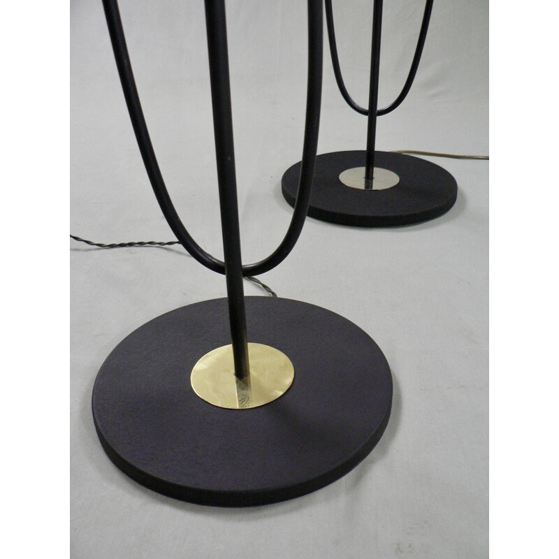 Une paire de lampadaires vintage Arlus 1950