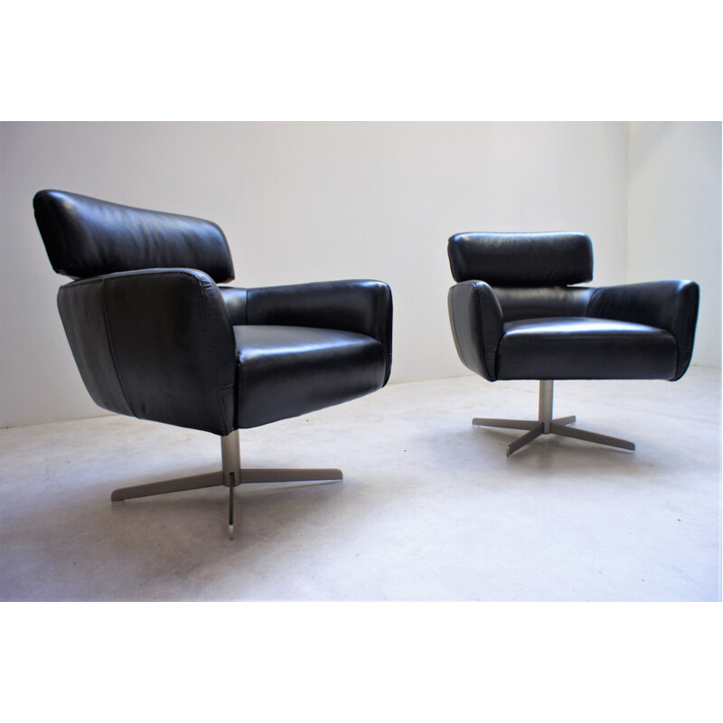 Paire de fauteuils vintage scandinaves en cuir noir