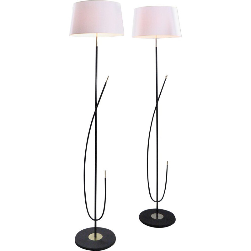 Une paire de lampadaires vintage Arlus 1950