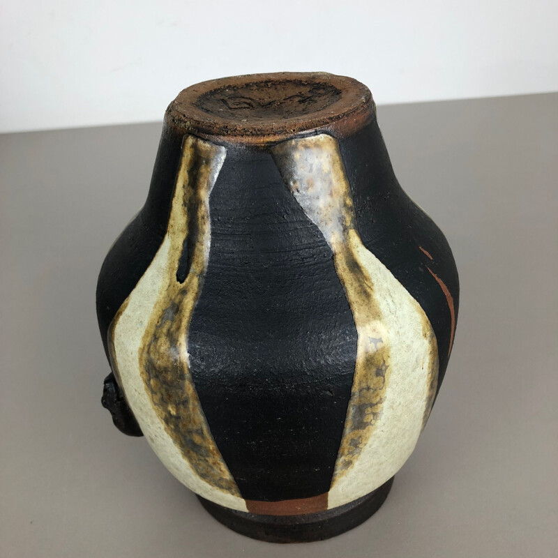 Abstrakte Vintage-Vase aus Studiokeramik "Köpfe" von Gerhard Liebenthron, Deutschland 1970