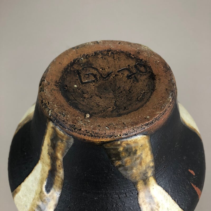 Vase abstrait vintage en céramique de studio "Têtes" par Gerhard Liebenthron, Allemagne 1970