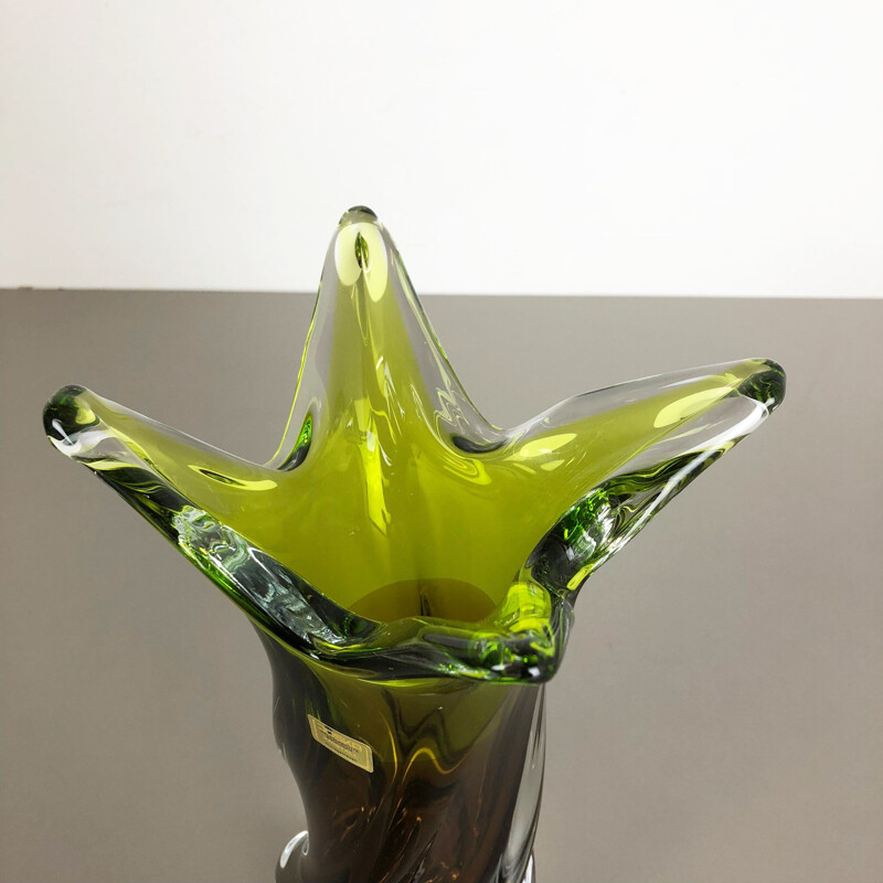Vaso de vidro de cristal castanho vintage por Joska Waldglashütte, Alemanha 1970