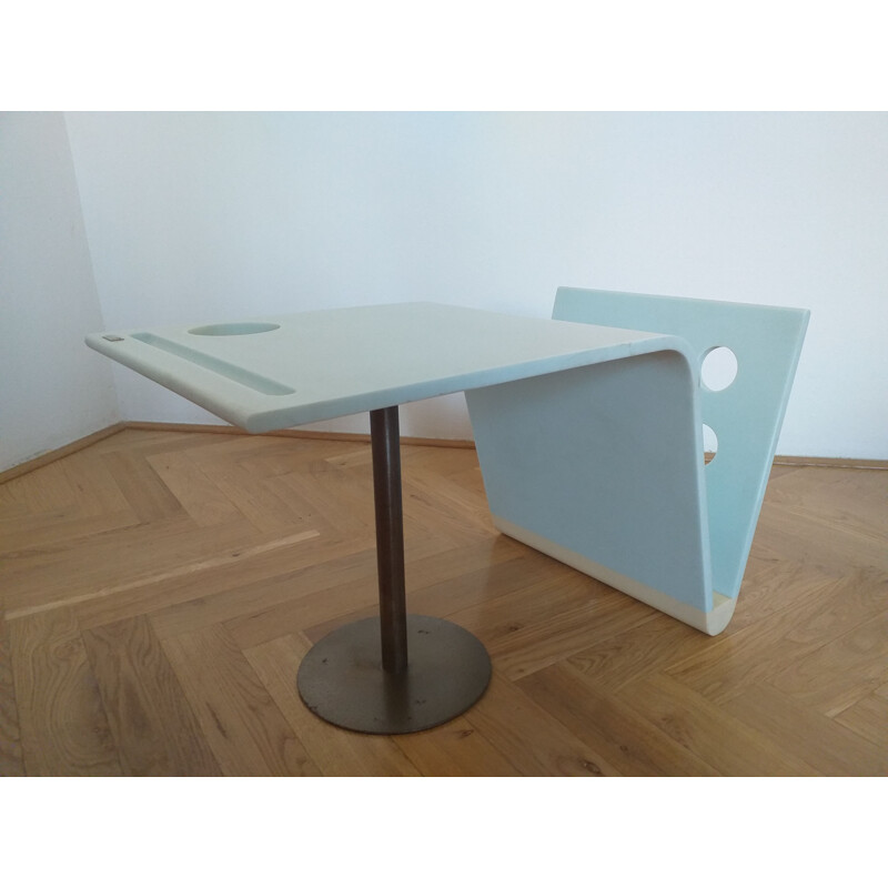 Mesa auxiliar vintage de Corian, Italia 1990