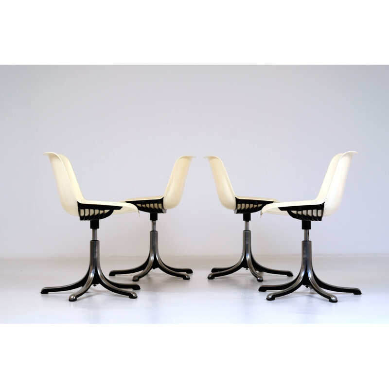 set of 4 ivory chairs by O. Borsani for Tecno 