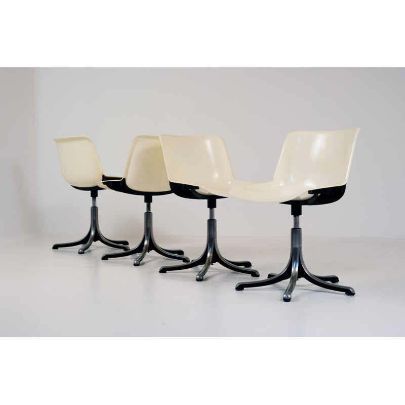Lot de 4 chaises ivoire vintage par O. Borsani pour Tecno 