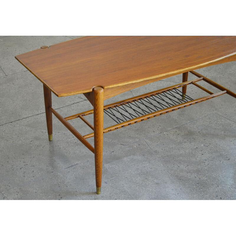  Scandinavian Mid-Century Coffee Table, Made of solid oak and teak 1960s