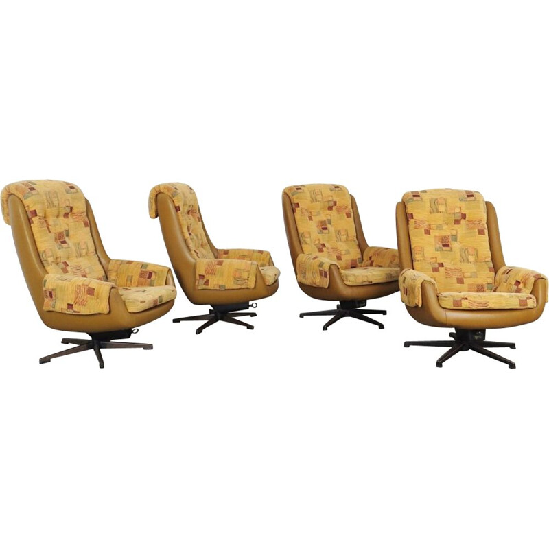 4 Fauteuils vintage pivotants produits par Peem 1970