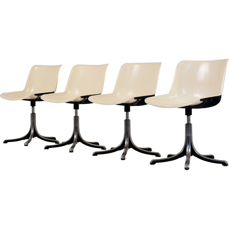 set of 4 ivory chairs by O. Borsani for Tecno 