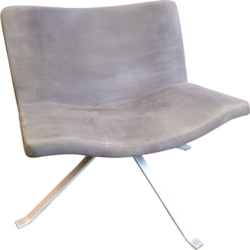 Wave chair, designed by Peter Maly for Tonon