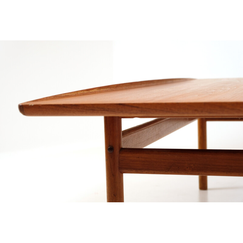 Vintage coffee table Grete Jalk Edition Poul Jeppesens 1960