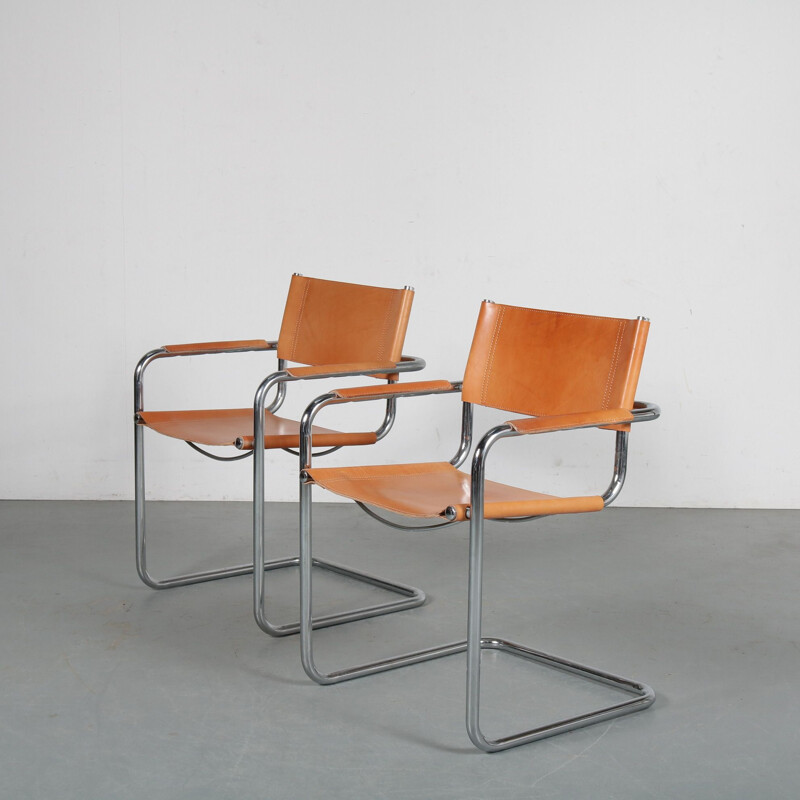 Pair of side chairs manufactured in Italy 1970s