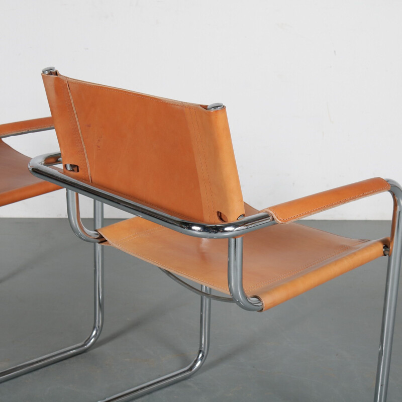 Pair of side chairs manufactured in Italy 1970s