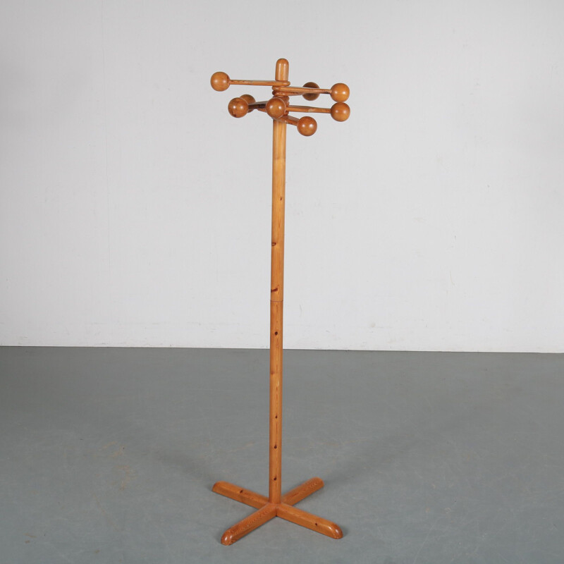 Vintage coat rack in pine wood, Sweden 1960