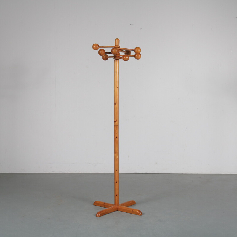 Vintage coat rack in pine wood, Sweden 1960