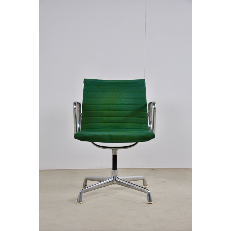 Green Office Armchair by Charles et Ray Eames for Herman Miller ICF, 1960s