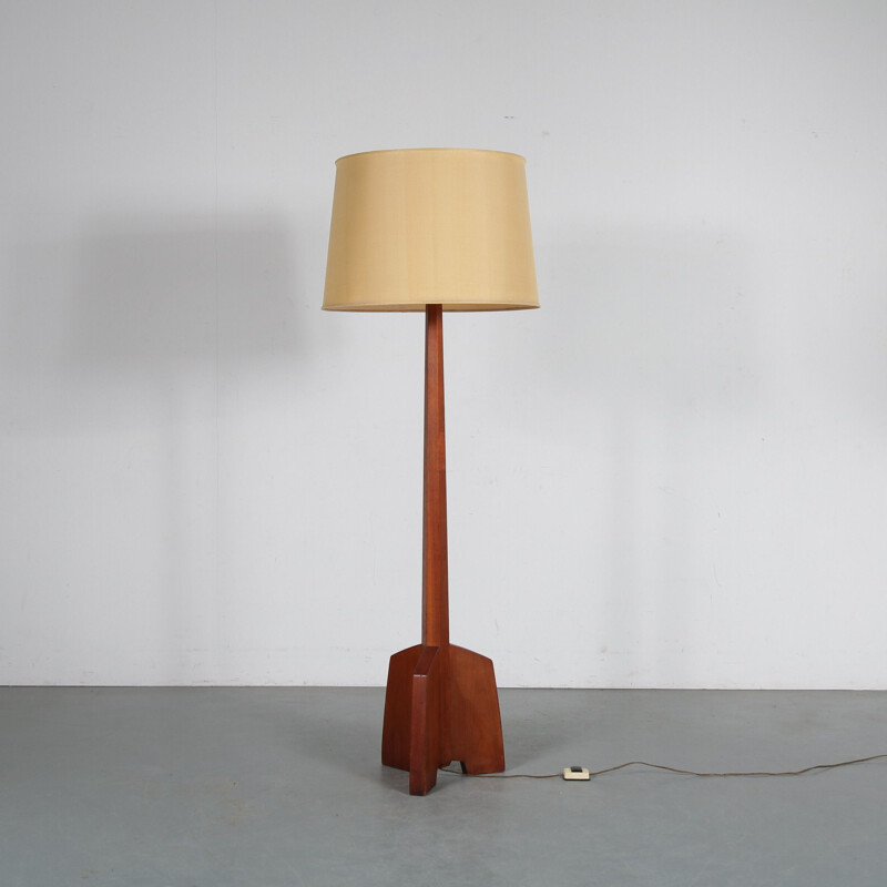 Rocket base floor lamp manufactured in the United States of America 1950s